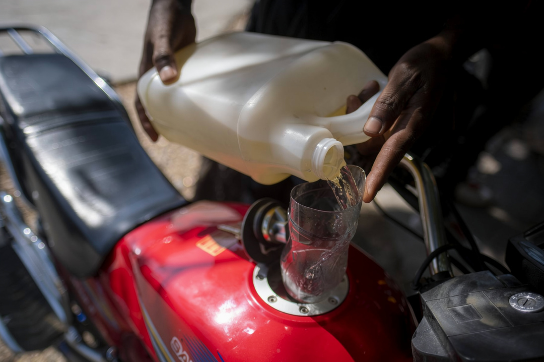 Haïti: une journée de travail ne suffit plus à acheter un gallon d'essence